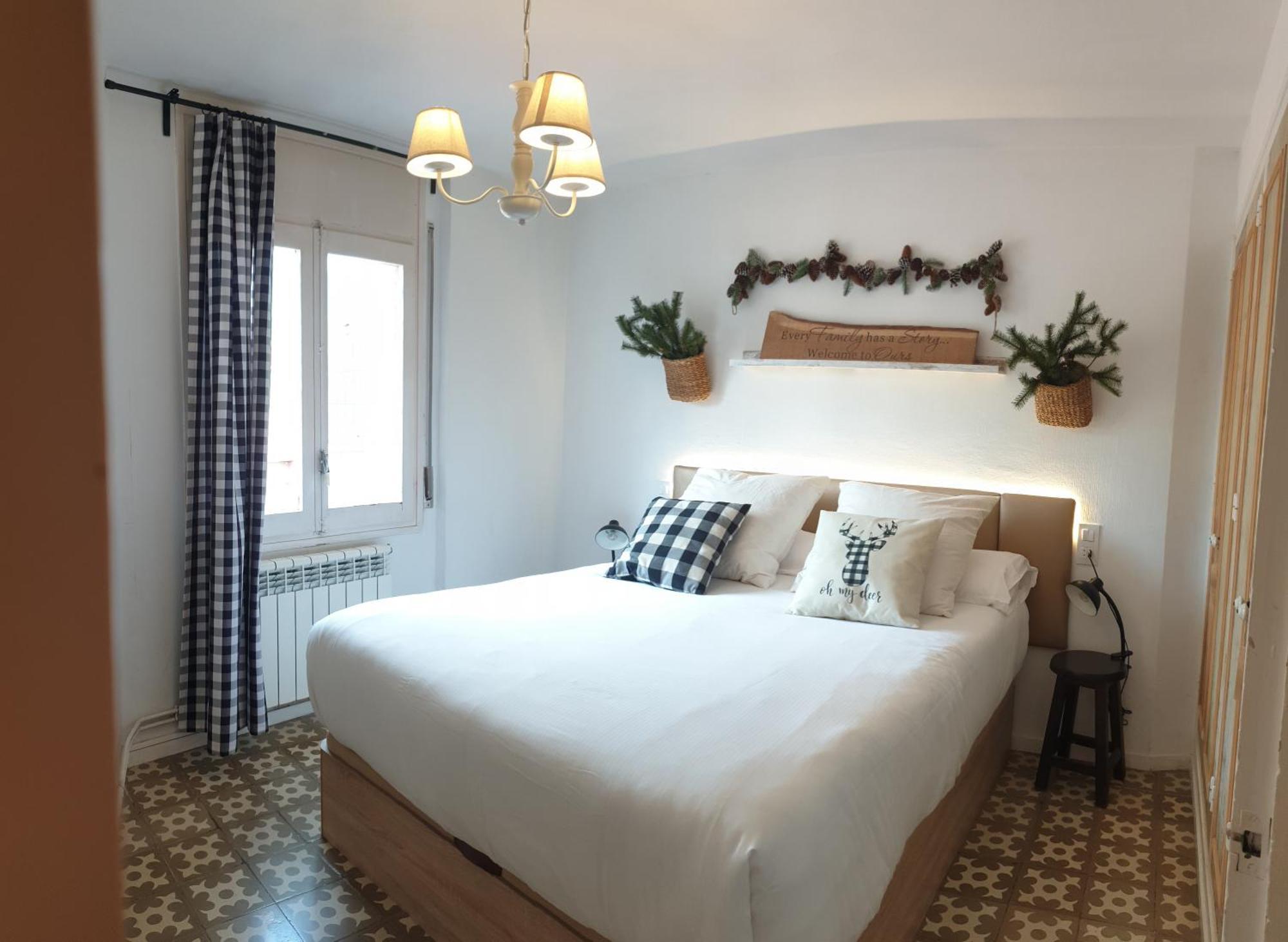 Casa Lola - Terraza Panoramica En El Centro Del Pueblo Daire Sant Joan de les Abadesses Dış mekan fotoğraf